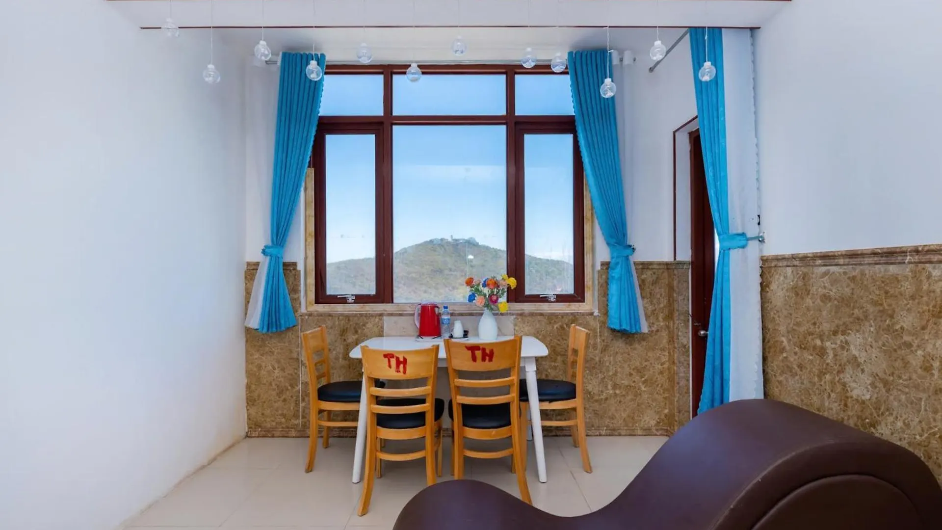 Homestay Nha Thuy Vũng Tàu 0*,